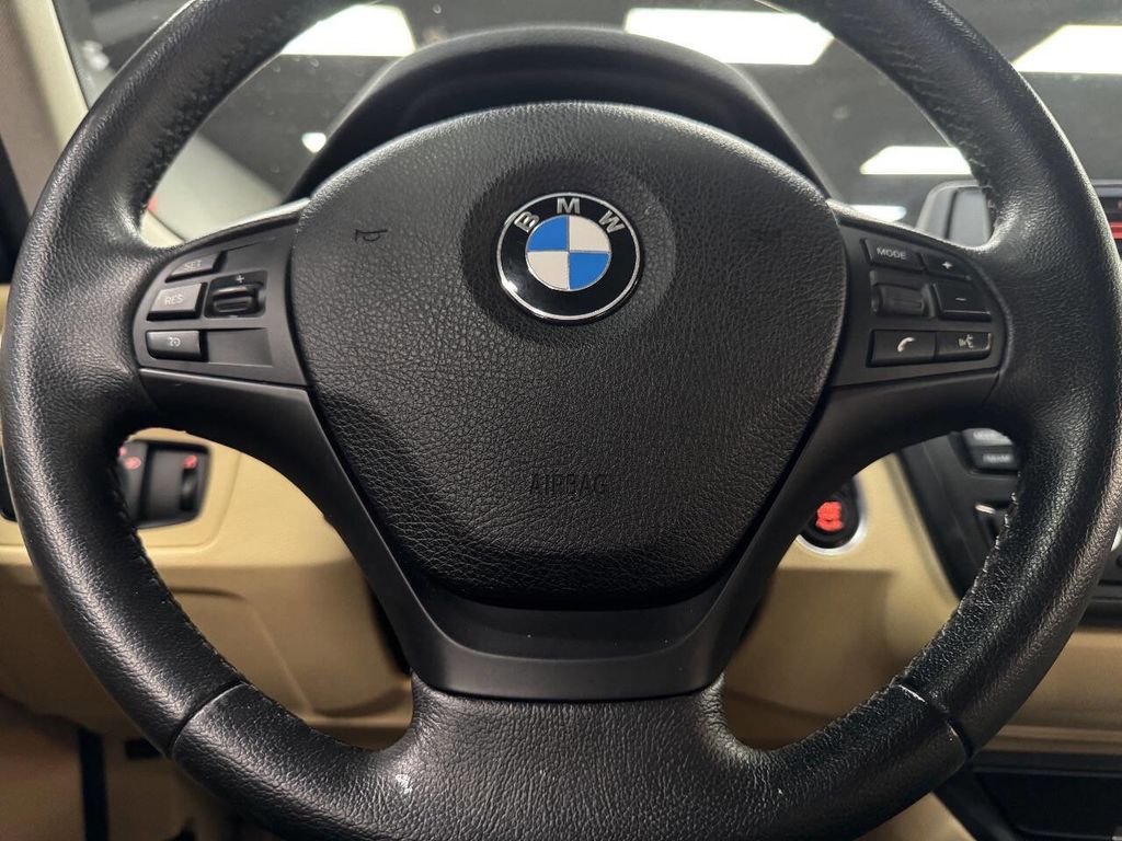 2015 BMW 3 Series 320i - Photo 23