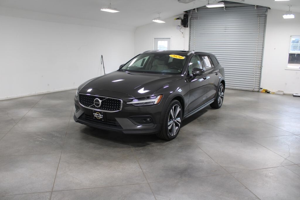 Used 2024 Volvo V60 Cross Country B5 Plus Wagon