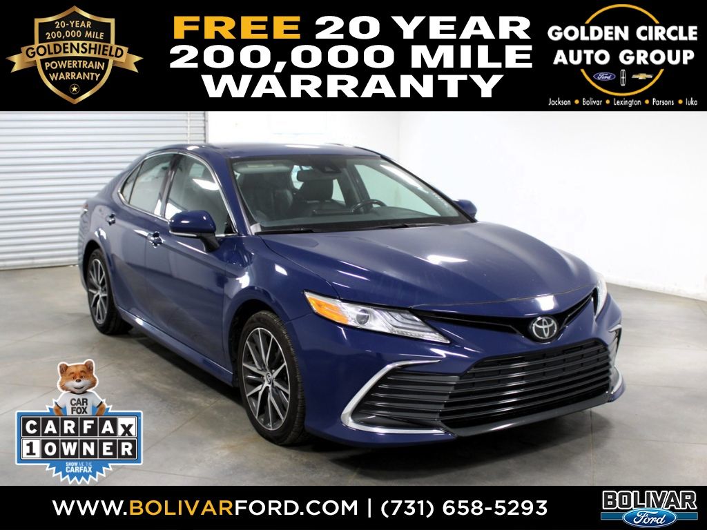 2024 Toyota Camry XLE's photo