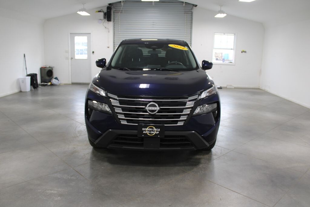 Used 2024 Nissan Rogue SV SUV