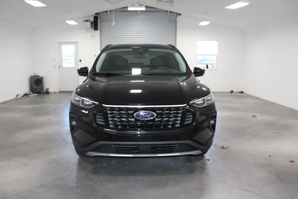 2025 Ford Escape Base photo 2