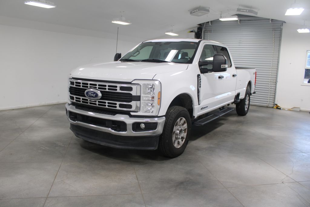 2024 Ford F-250 photo 3
