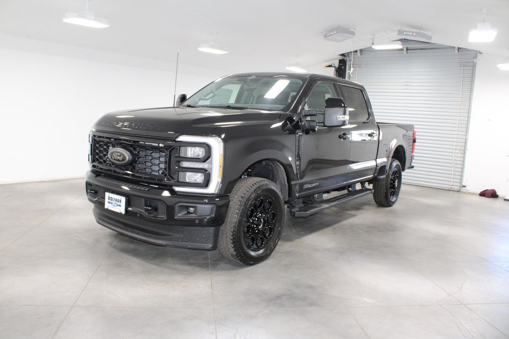 2025 Ford F-250 Lariat photo 3