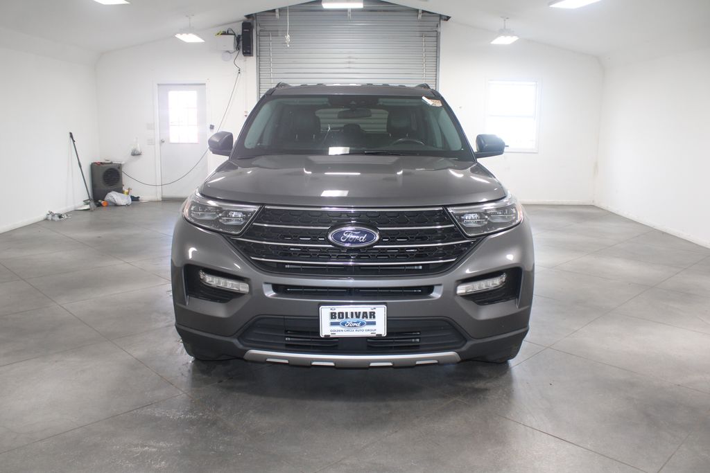 2022 Ford Explorer XLT photo 2