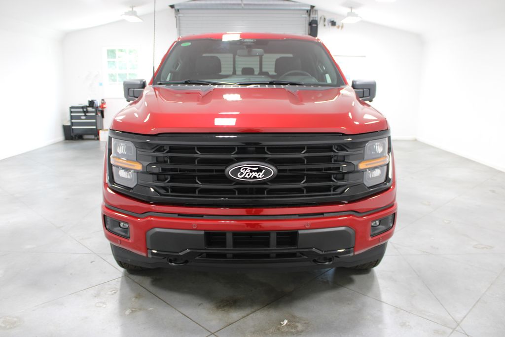 2025 Ford F-150 XLT photo 2