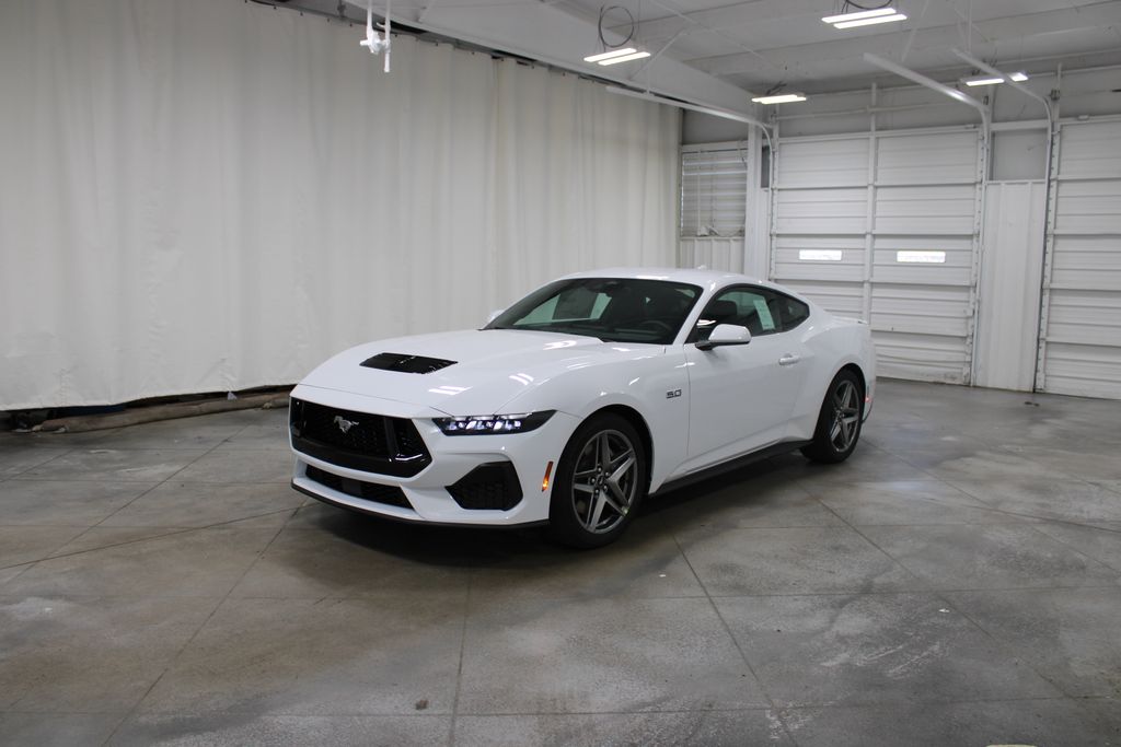 2025 Ford Mustang GT photo 3