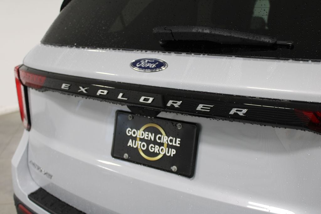 2026 Ford Explorer Active - Photo 12