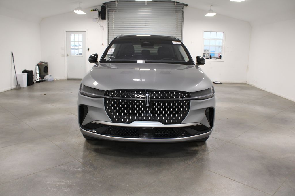 2024 Lincoln Nautilus Reserve photo 2