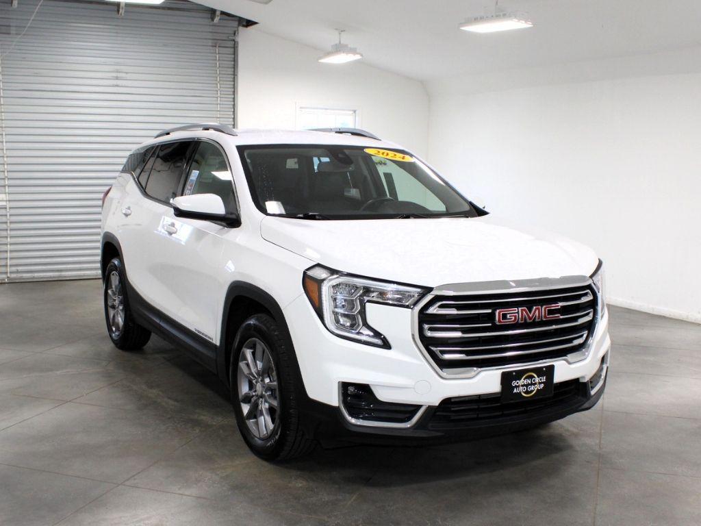 2024 GMC Terrain SLT's photo