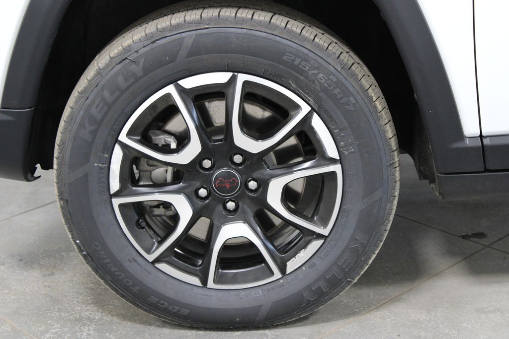 2025 Jeep Compass Trailhawk - Photo 17