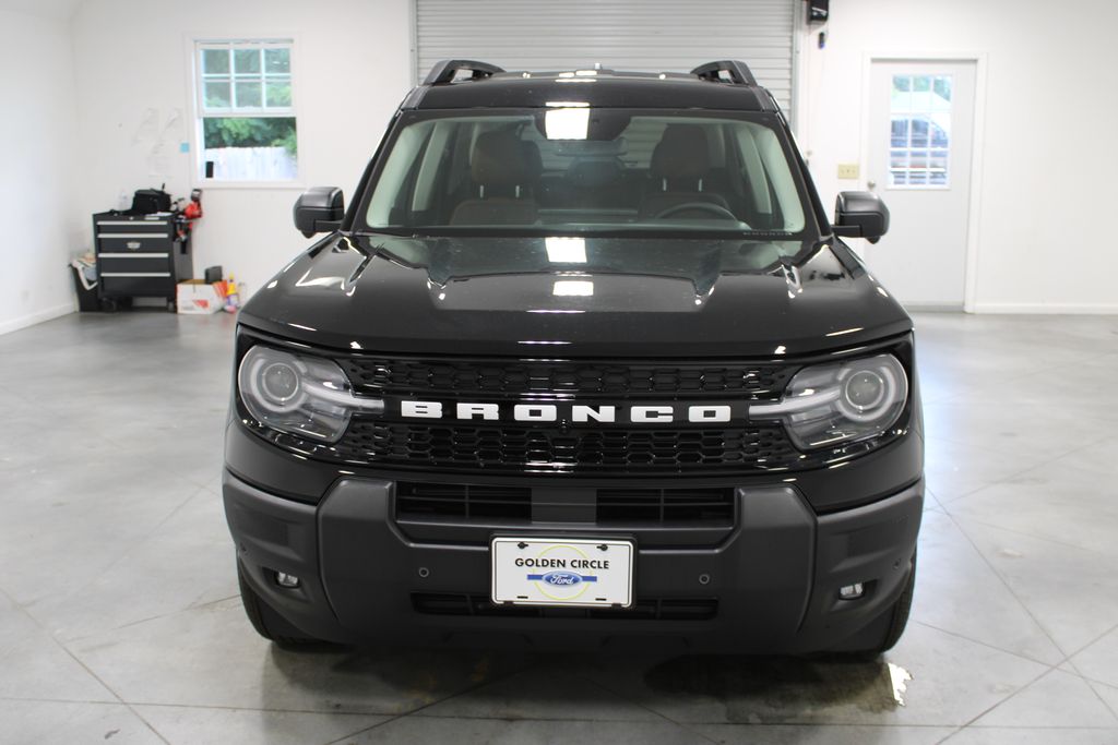 2025 Ford Bronco Sport Outer Banks photo 2
