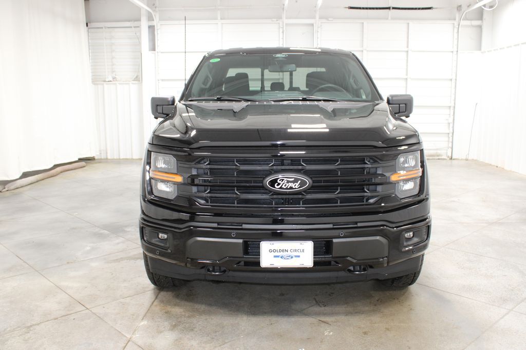2025 Ford F-150 XLT photo 2