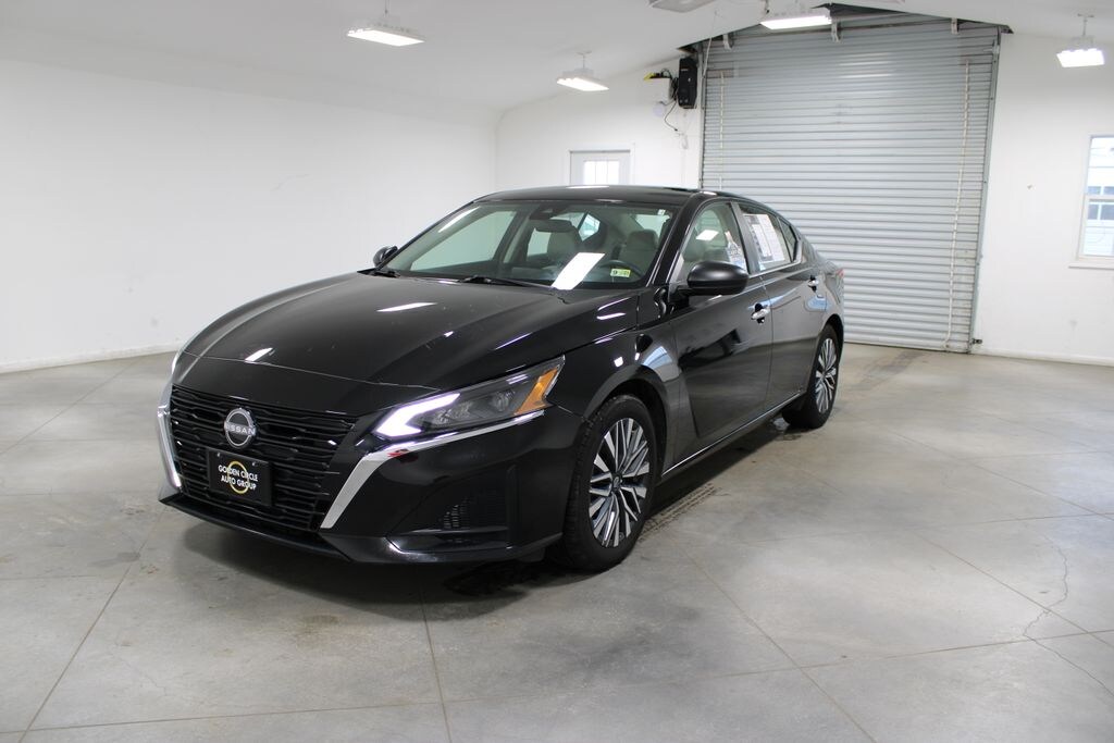 Used 2025 Nissan Altima 2.5 SV Sedan