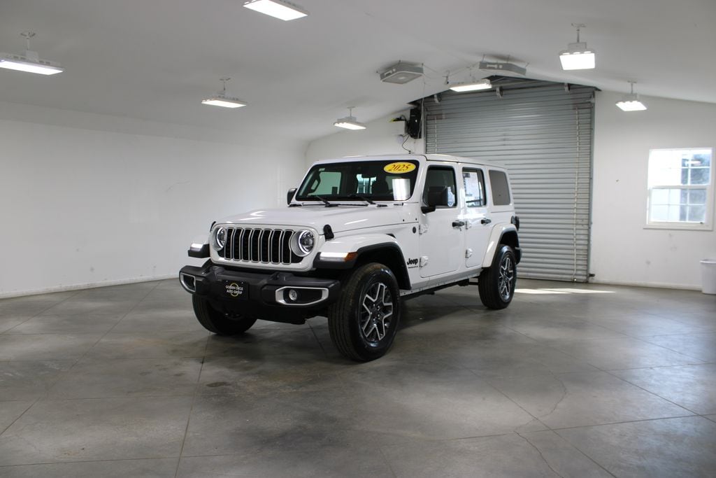 Used 2025 Jeep Wrangler Sahara SUV