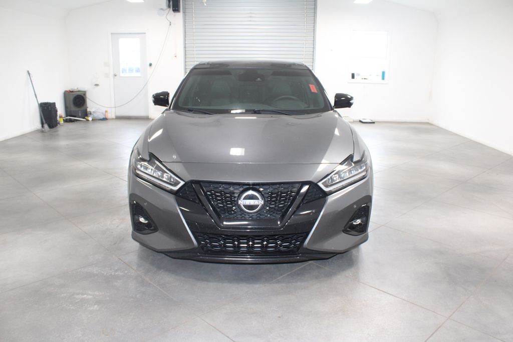 2023 Nissan Maxima SR photo 2