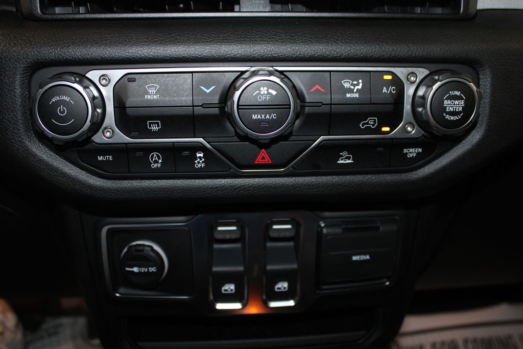 2024 Jeep Wrangler 2-Door Sport S - Photo 40