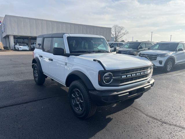 2025 Ford Bronco 4-Door Big Bend's photo