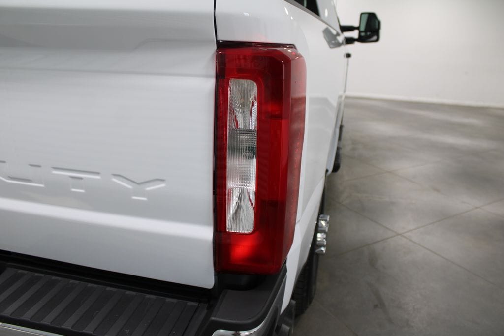 2026 Ford F-250 Super Duty XL - Photo 13