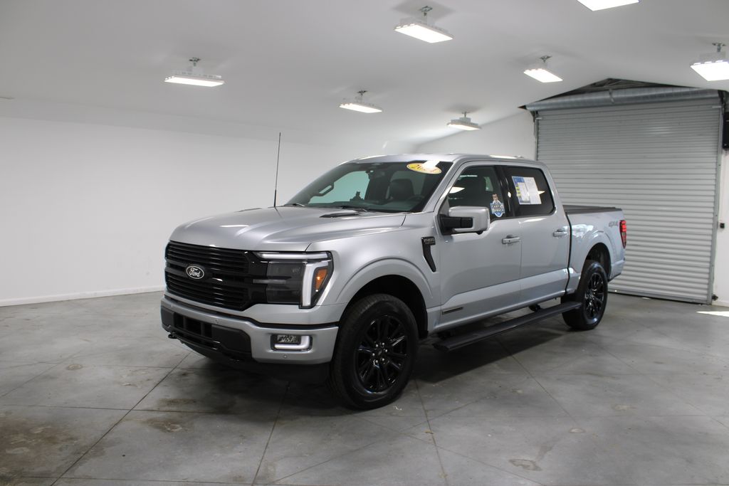 2024 Ford F-150 Platinum photo 3