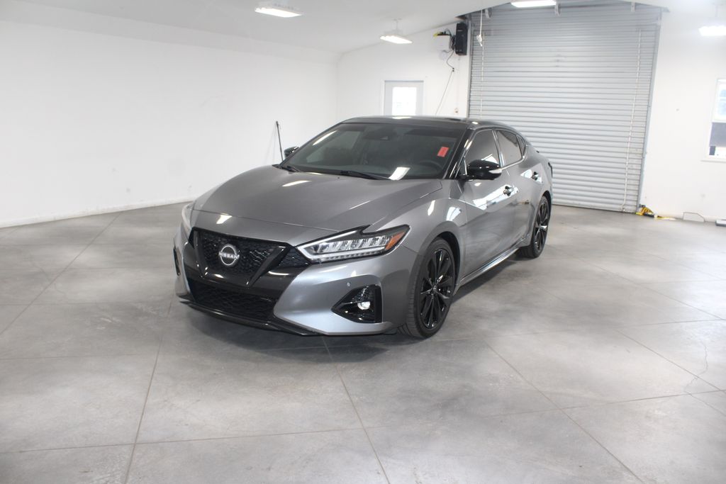 2023 Nissan Maxima SR photo 3