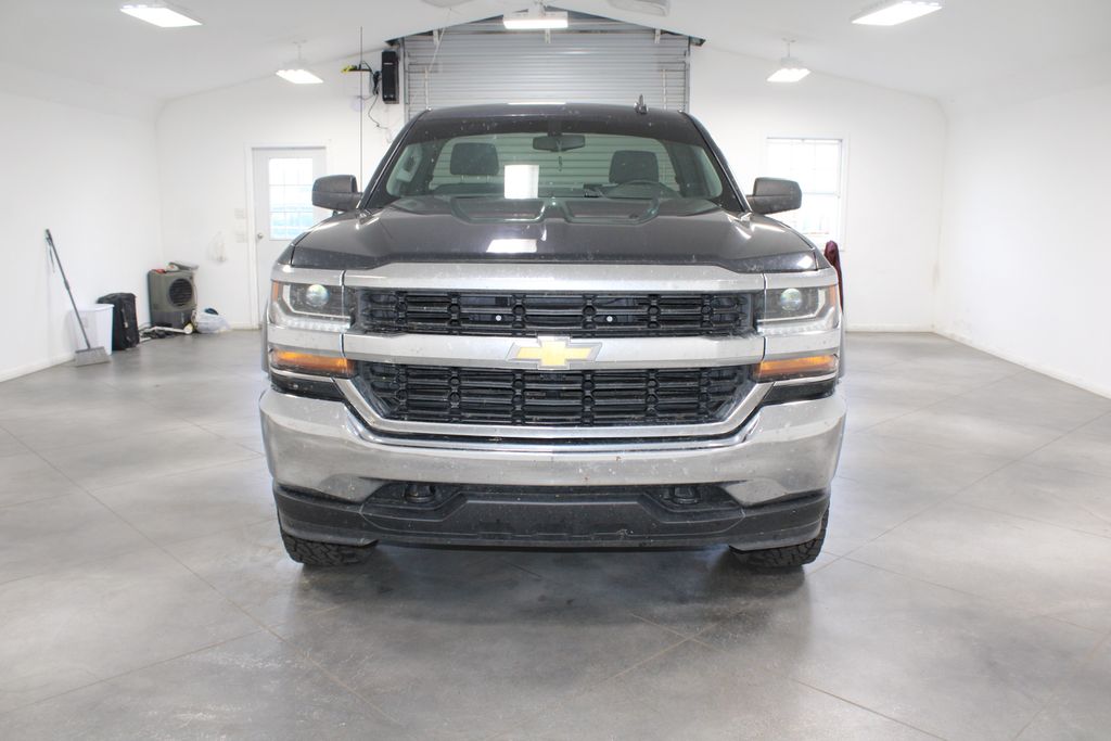 2017 Chevrolet Silverado 1500 LS photo 2