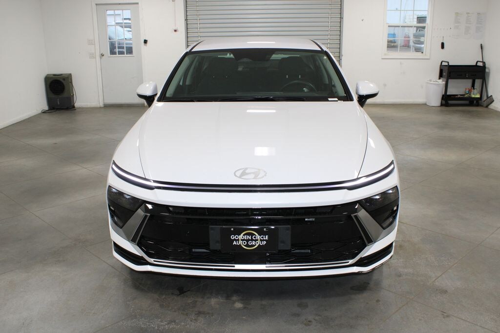 Used 2025 Hyundai Sonata Hybrid SEL Sedan