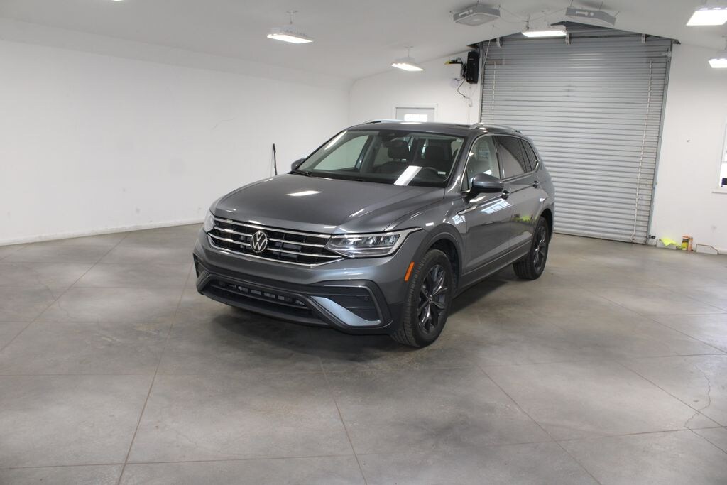 Used 2024 Volkswagen Tiguan 2.0T SE SUV