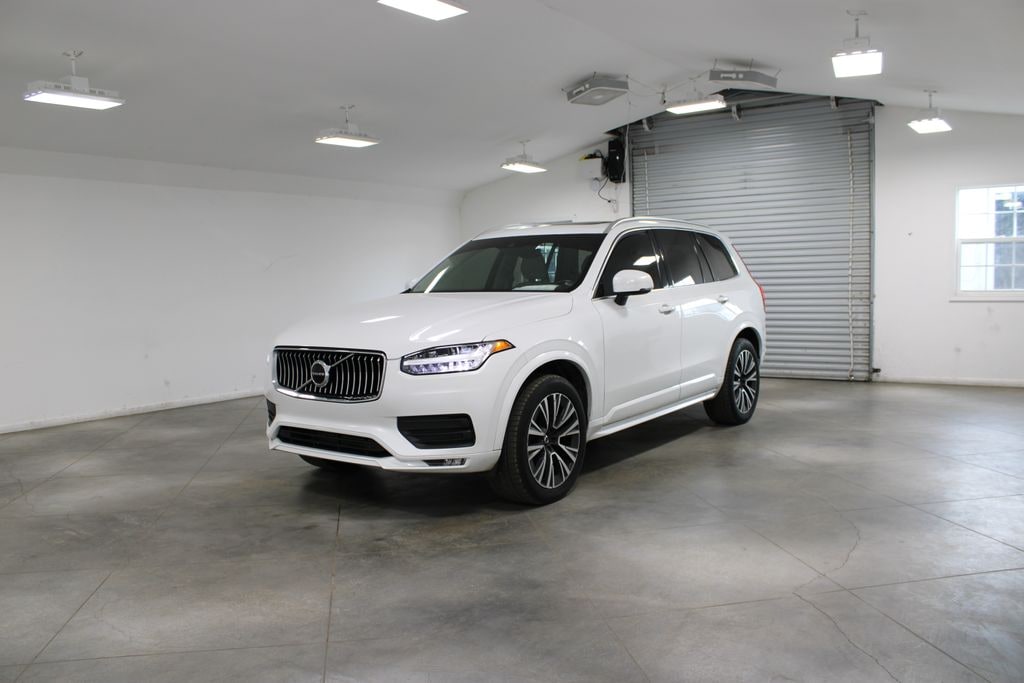 Used 2020 Volvo XC90 T6 Momentum SUV