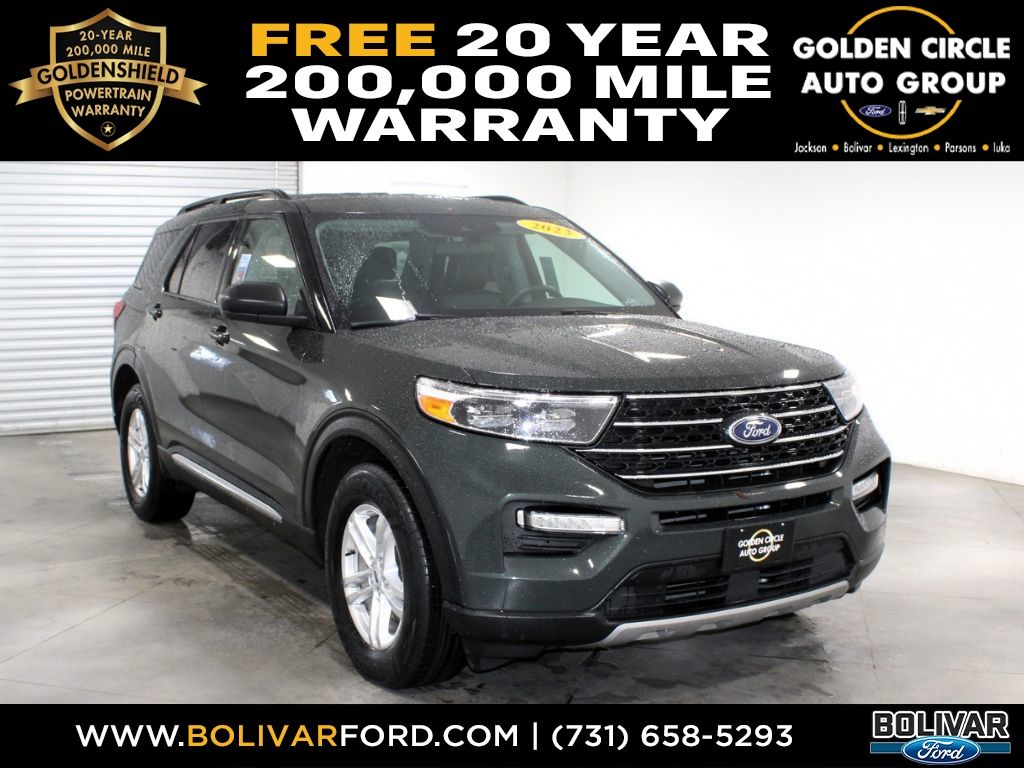 2023 Ford Explorer XLT's photo