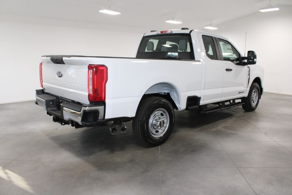 2026 Ford F-250 Super Duty XL - Photo 8