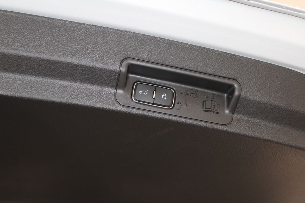 2026 Ford Explorer Active - Photo 18