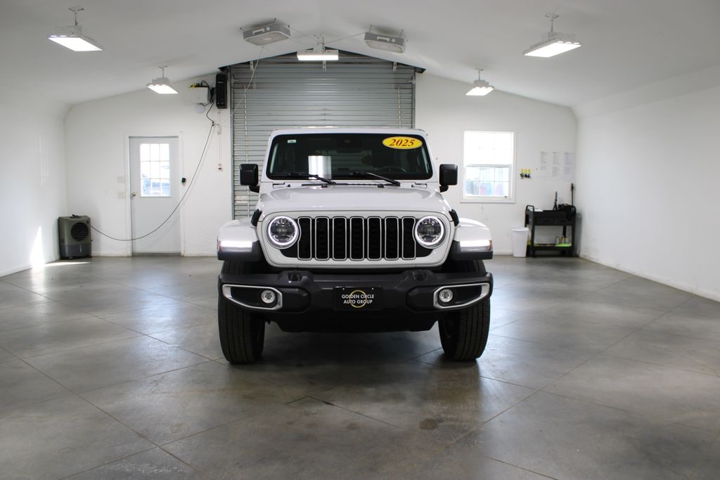 Used 2025 Jeep Wrangler Sahara SUV