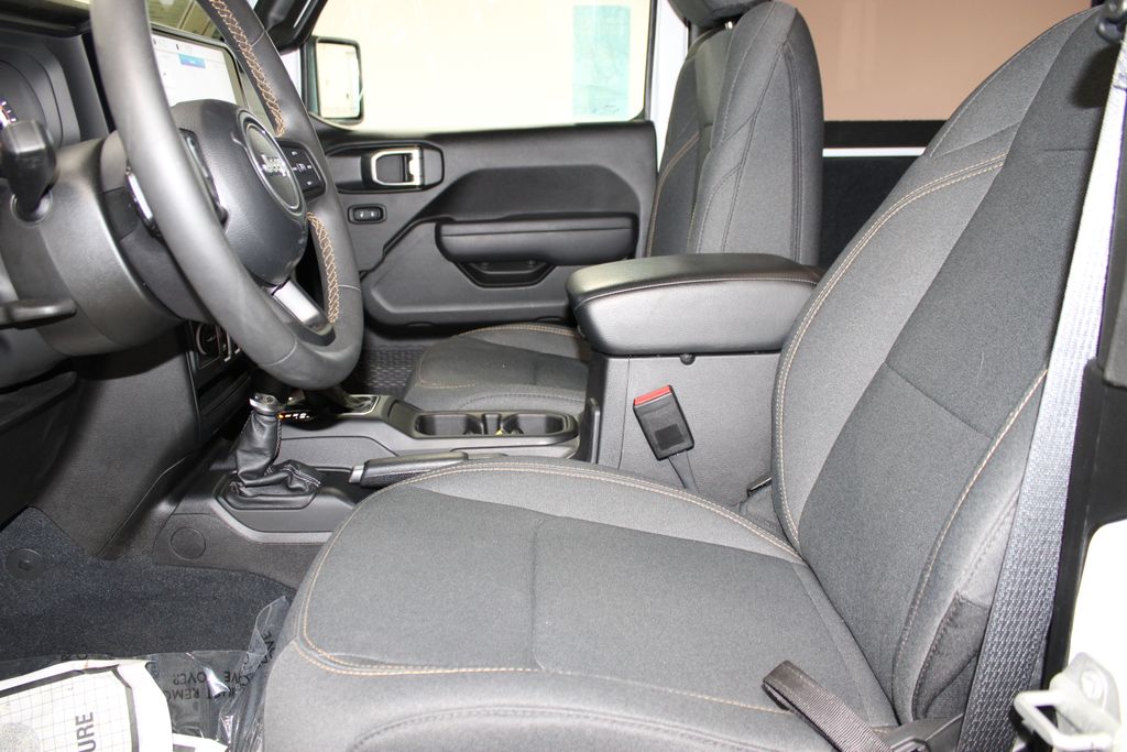2024 Jeep Wrangler 2-Door Sport S - Photo 19