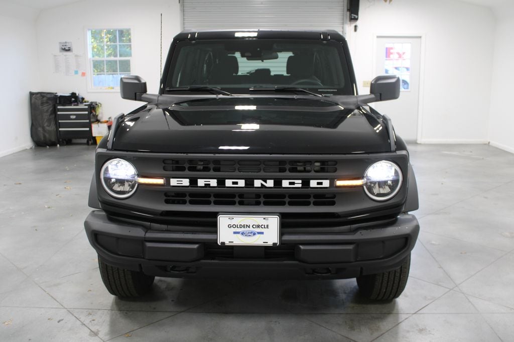 New 2025 Ford Bronco Base SUV