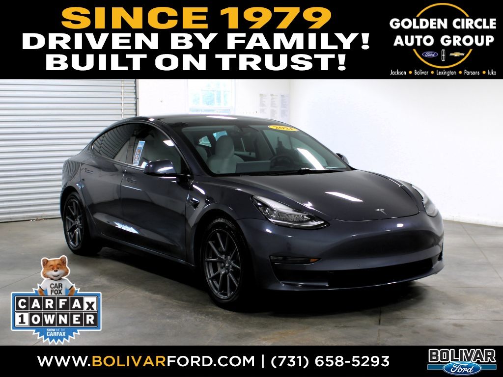 2021 Tesla Model 3 Standard Range Plus's photo
