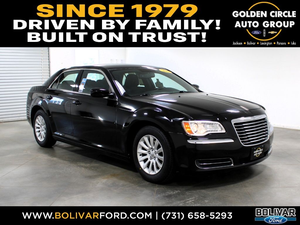 2012 Chrysler 300 -'s photo