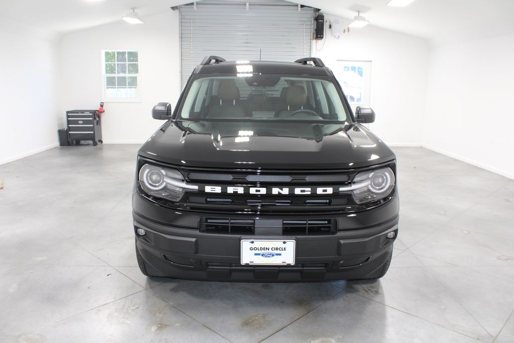 2024 Ford Bronco Sport Outer Banks photo 2