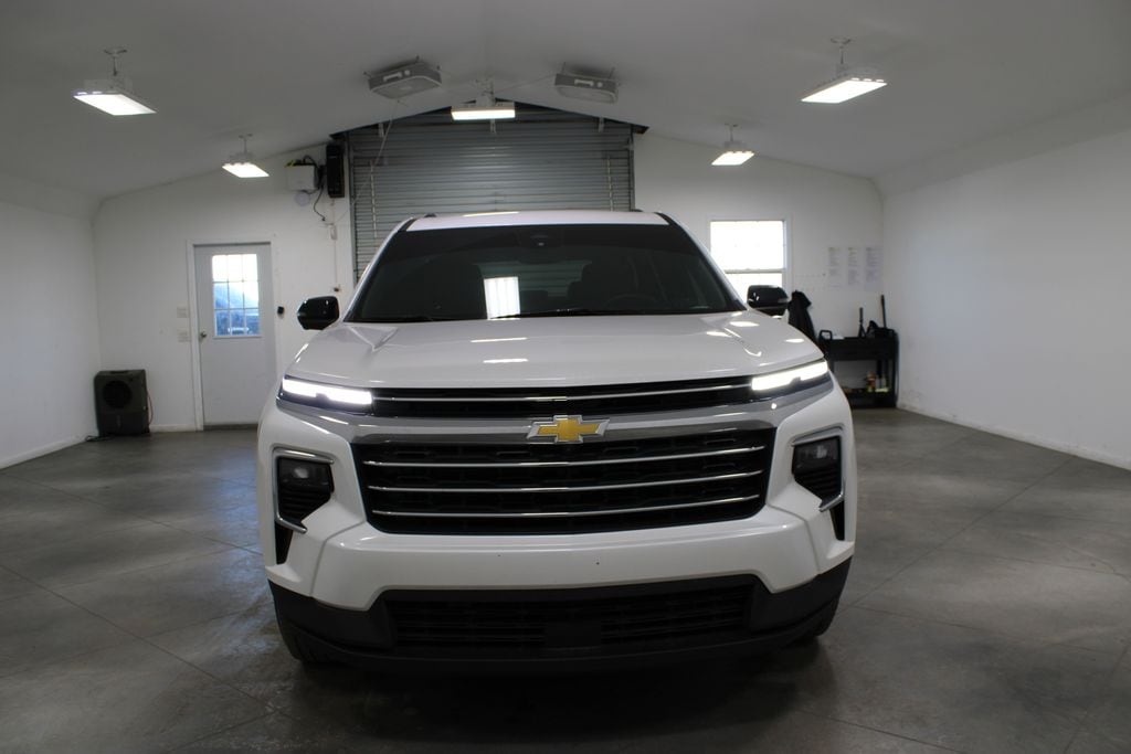 Used 2024 Chevrolet Traverse LT SUV