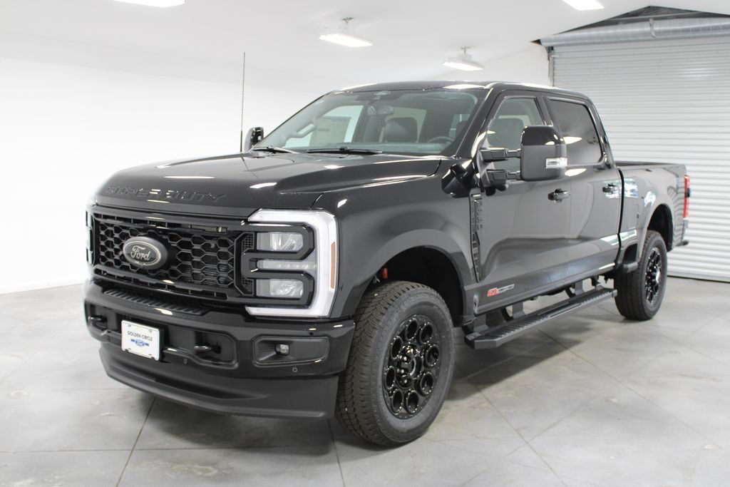 2025 Ford F-250 Lariat photo 3