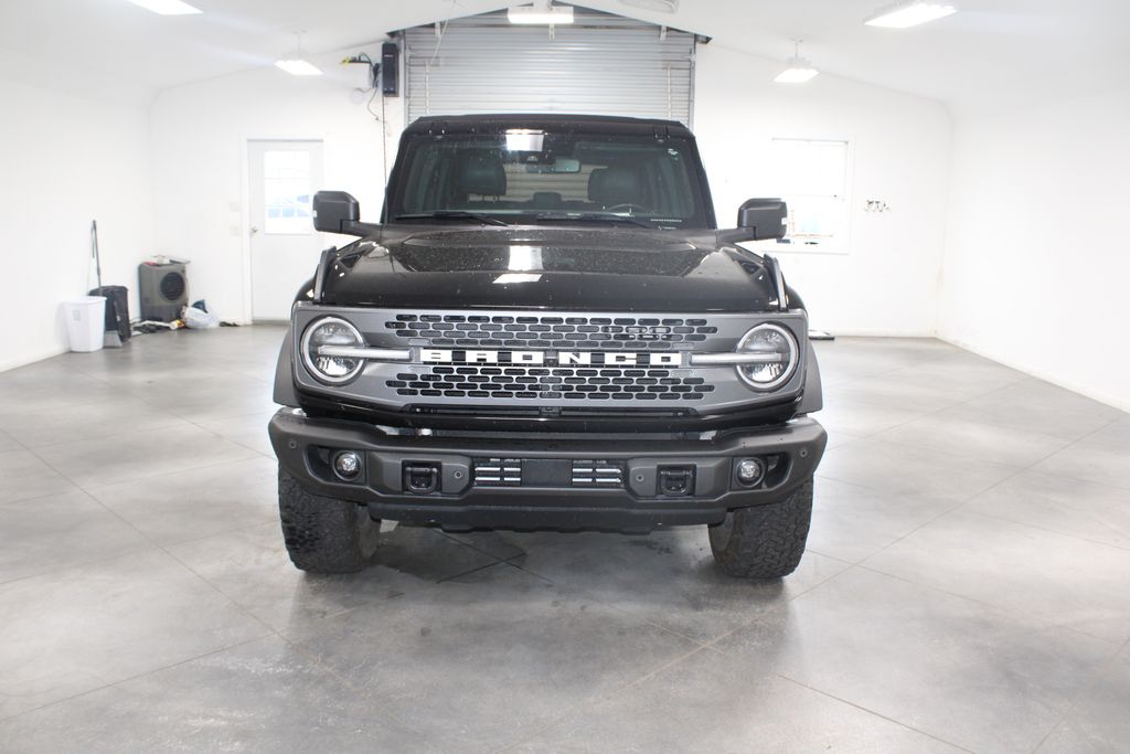 2023 Ford Bronco Badlands photo 2