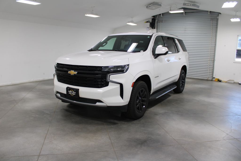 2021 Chevrolet Tahoe LT photo 2