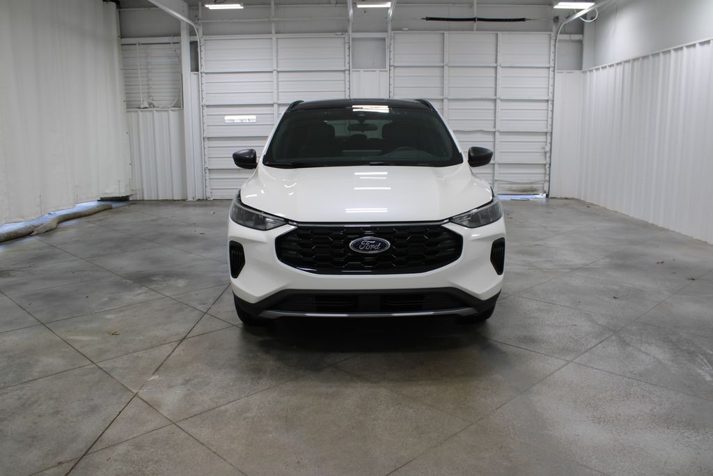 2025 Ford Escape Hybrid ST-Line photo 2