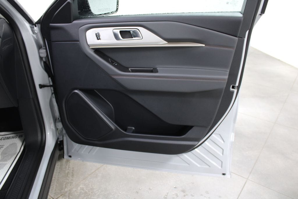 2026 Ford Explorer Active - Photo 32