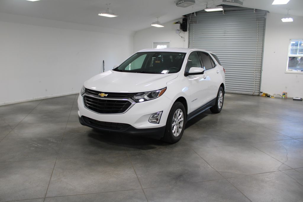 2020 Chevrolet Equinox LT photo 2