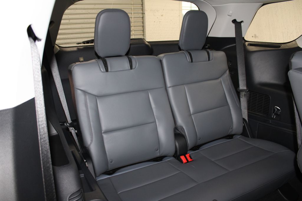 2026 Ford Explorer Active - Photo 35