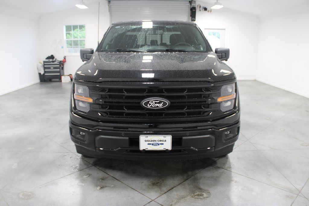 2025 Ford F-150 XLT photo 2