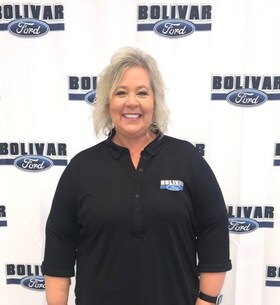 Staff member Nena Moss from 633ca51a9521