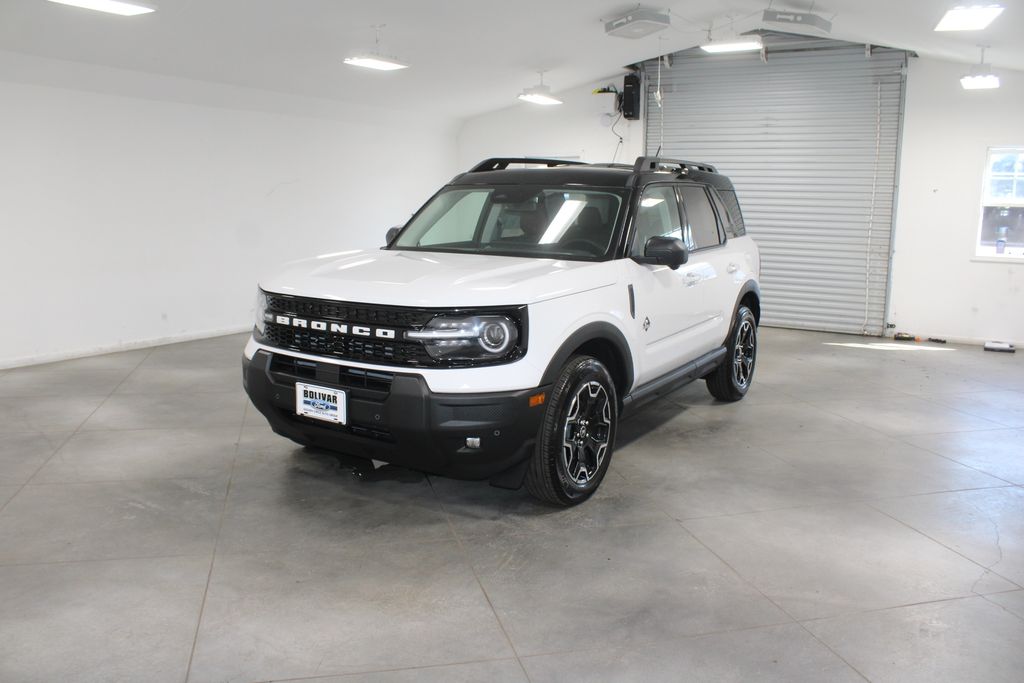 2025 Ford Bronco Sport Outer Banks photo 3