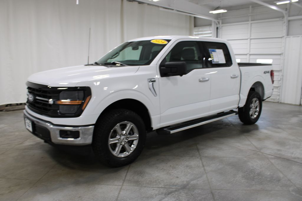 2024 Ford F-150 XLT photo 2