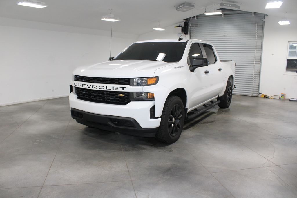 2021 Chevrolet Silverado 1500 Custom photo 3